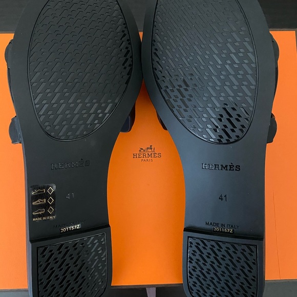 Hermes Aloha Rubber Sandals - Picture 11 of 16